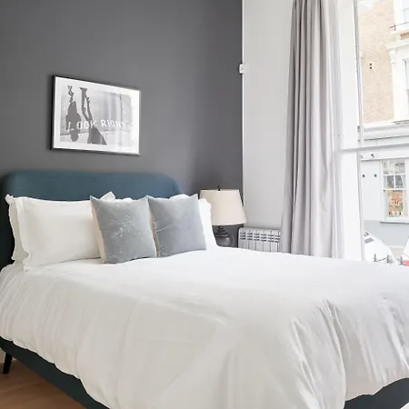 Sonder Kensington Town House-2